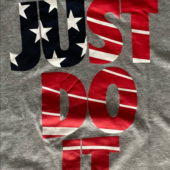 Nike size large just do it! - Picture 4 of 4
